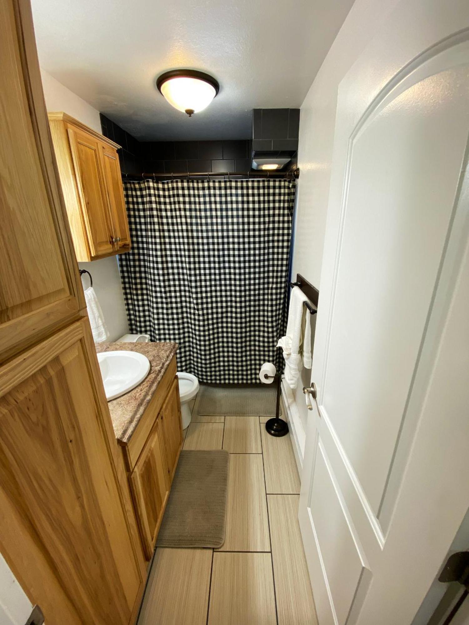 Stay Anchorage! Furnished Two Bedroom Apartments With High Speed Wifi Exterior foto